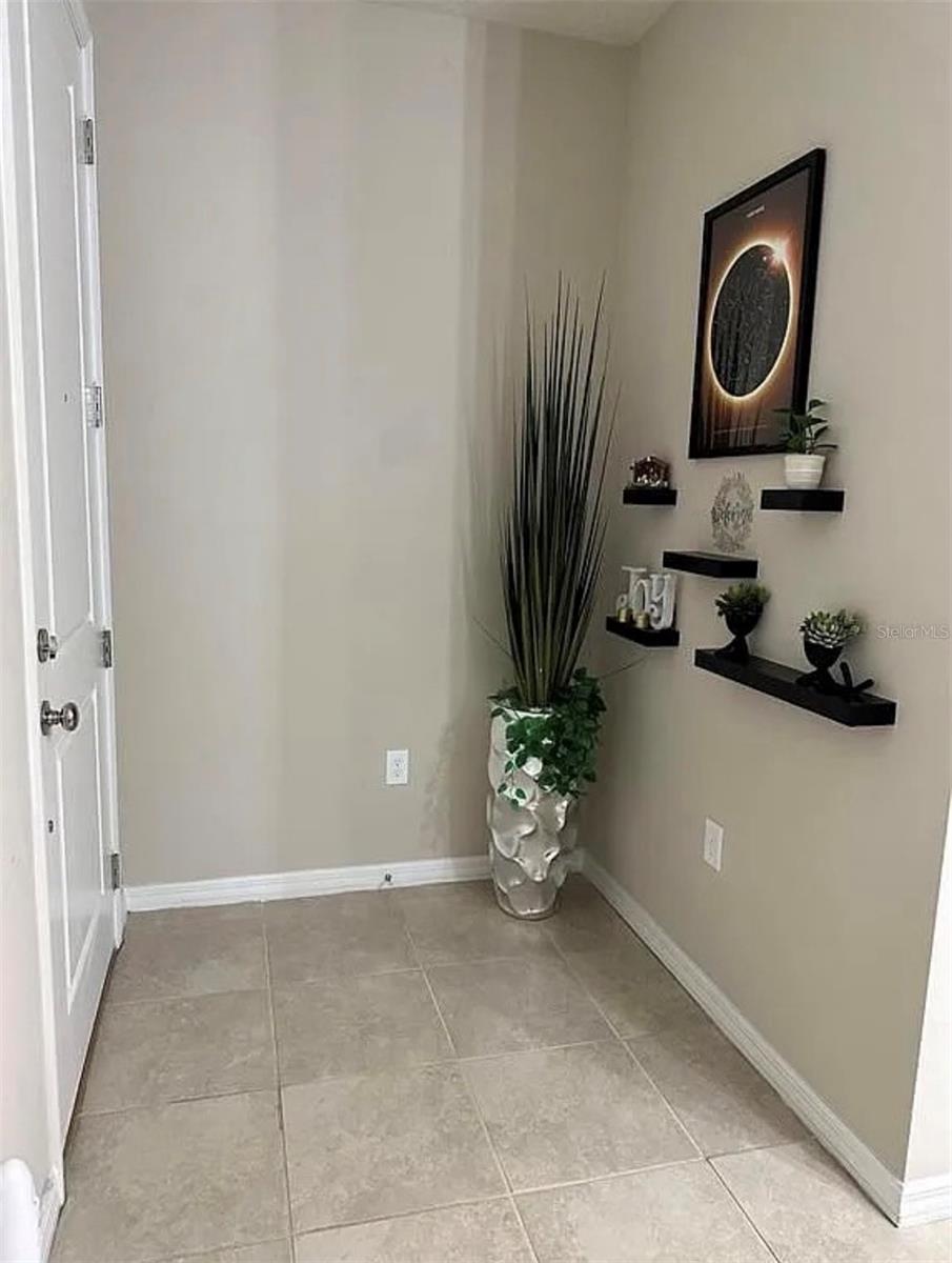Image 2 of 19 For 2665 Mead Avenue