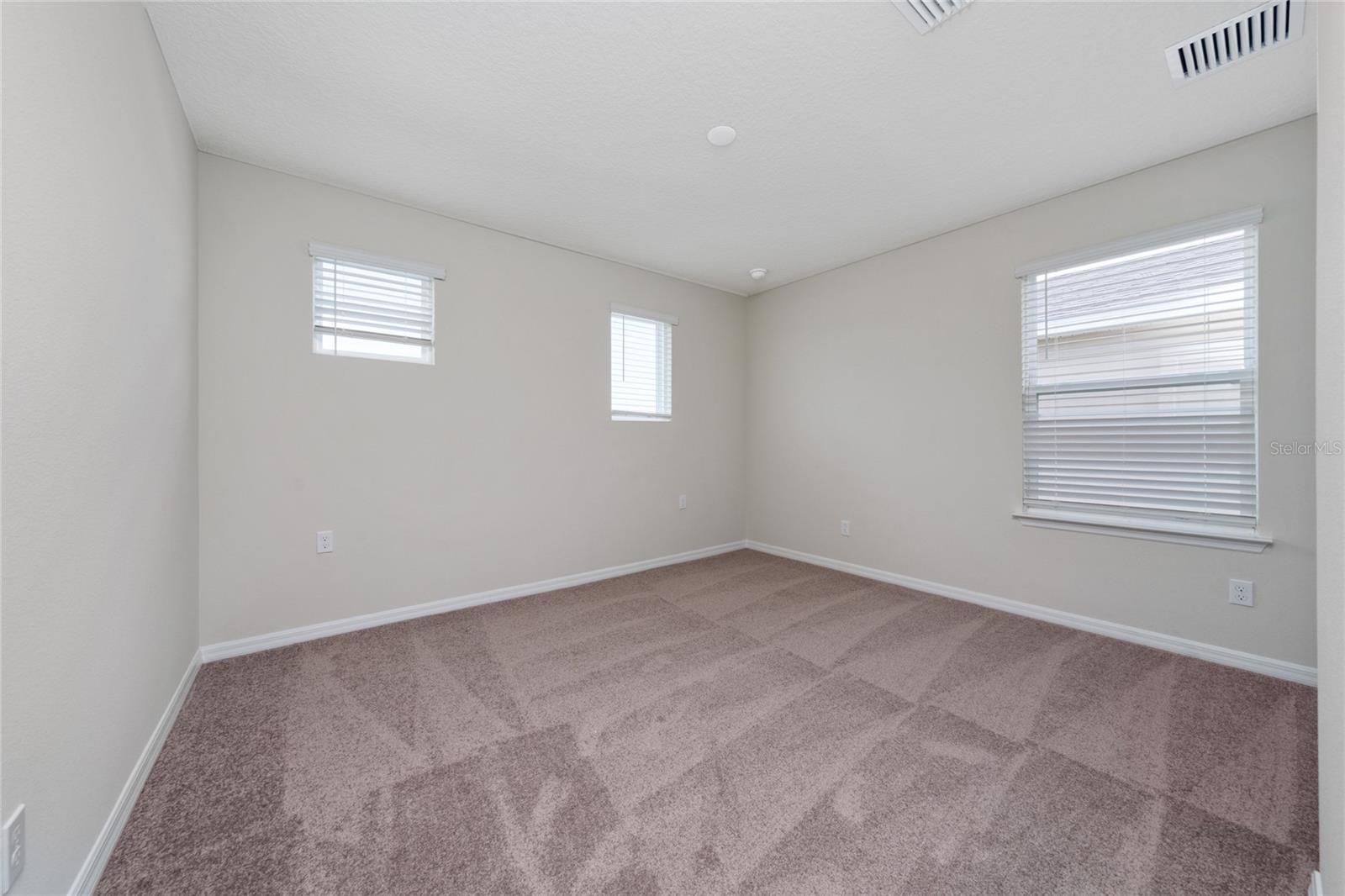 Image 18 of 30 For 2273 Mossy Vine Avenue
