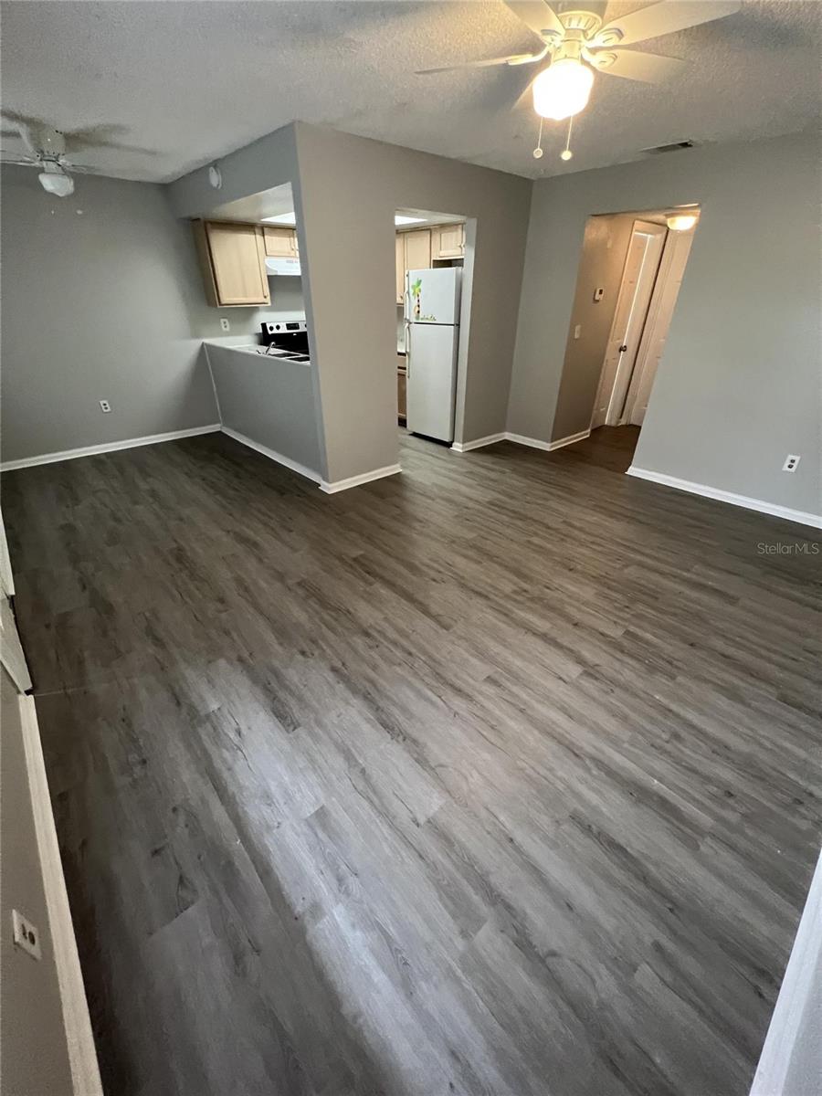 Image 4 of 7 For 1802 Barton Drive 4