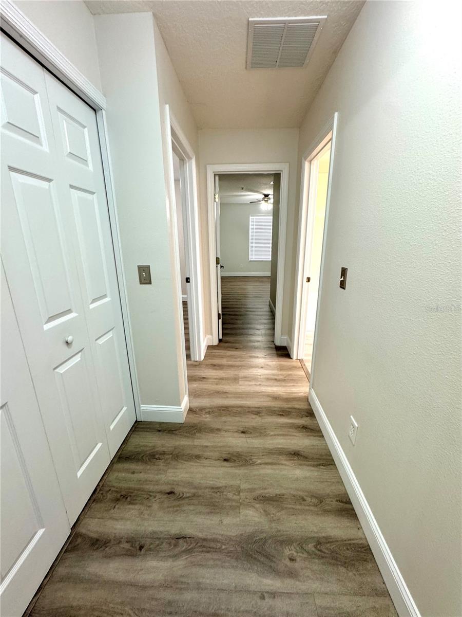 Image 17 of 30 For 13418 Tea Rose Way 103