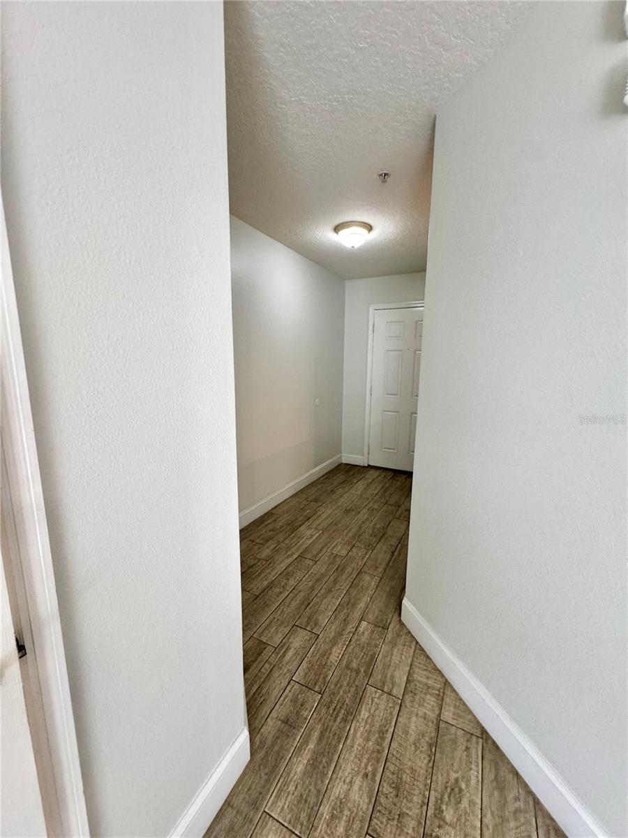 Image 3 of 30 For 13418 Tea Rose Way 103