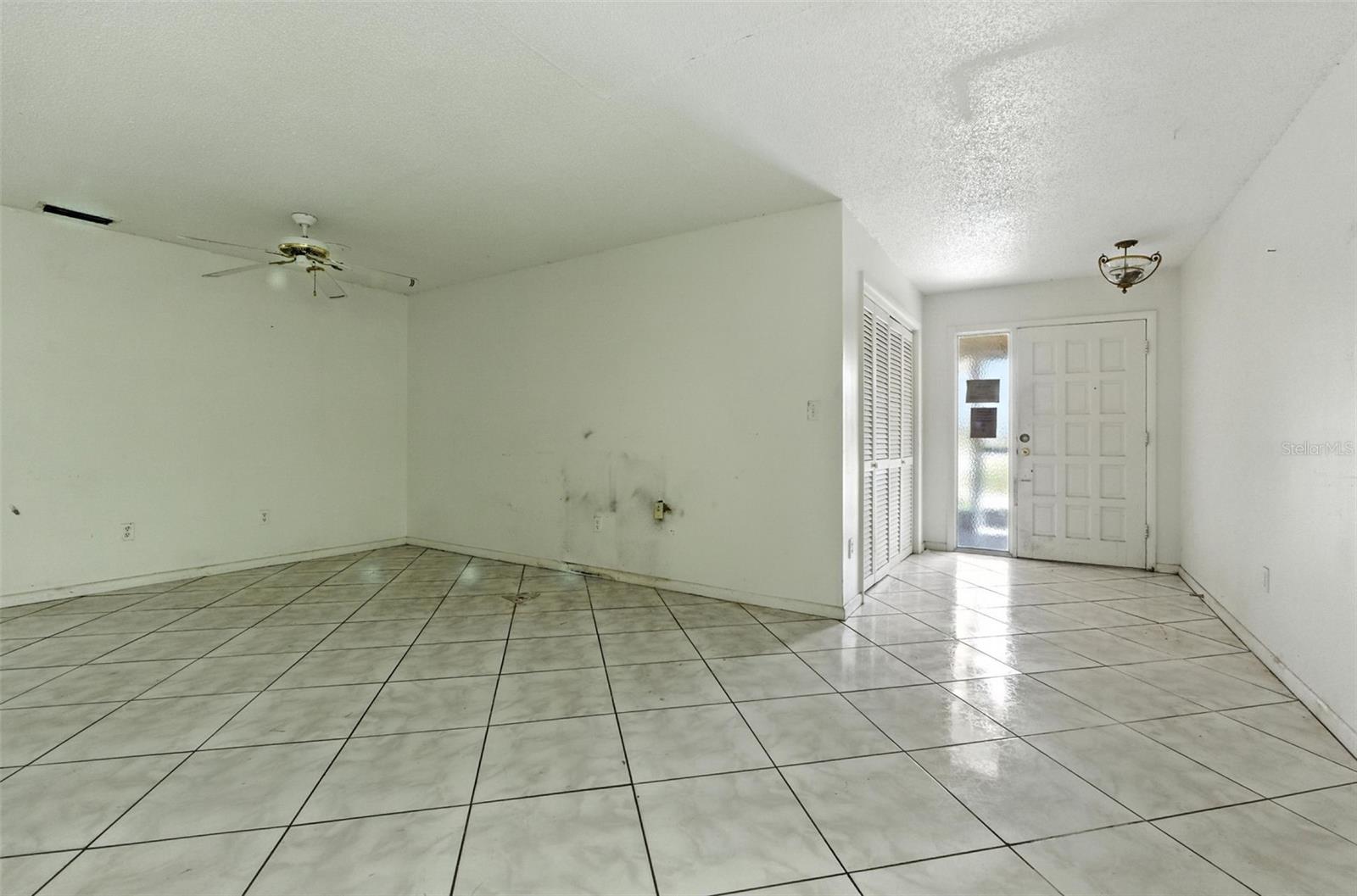 Image 5 of 26 For 3252 Golfview Road