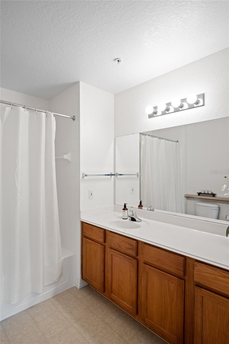 Image 17 of 30 For 4014 Santa Maria Drive 101