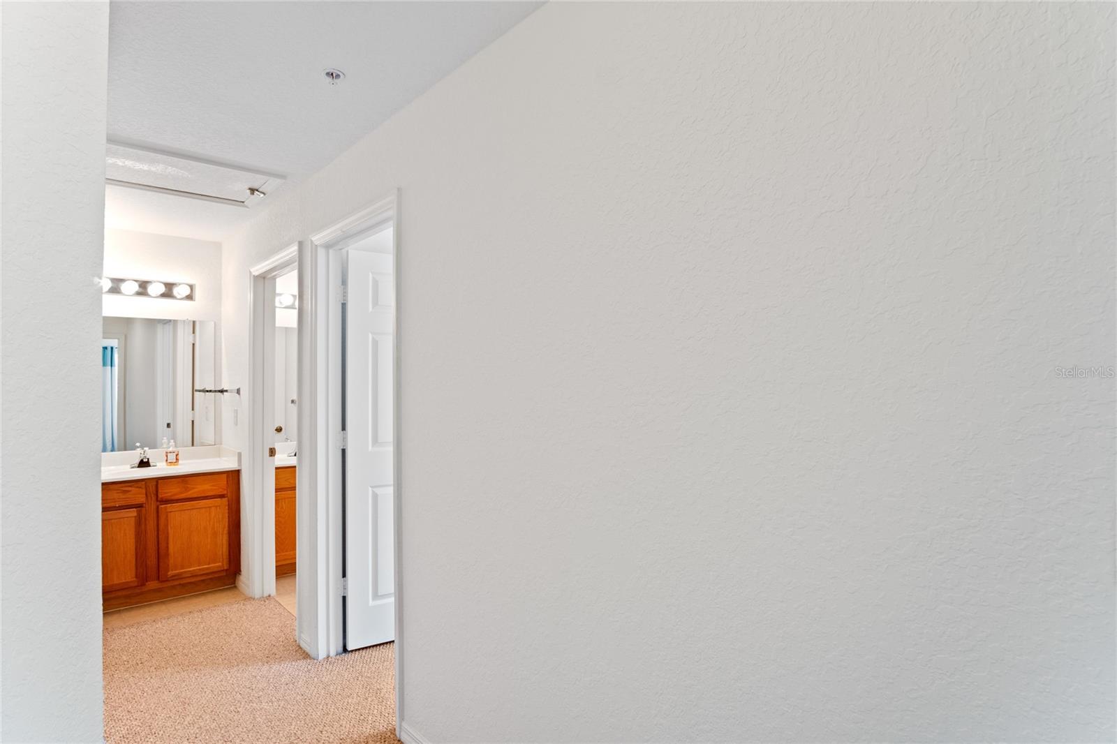 Image 21 of 30 For 4014 Santa Maria Drive 101