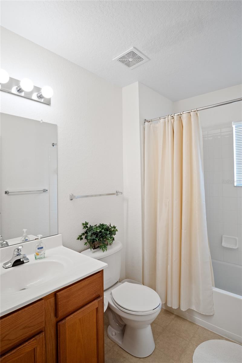 Image 23 of 30 For 4014 Santa Maria Drive 101