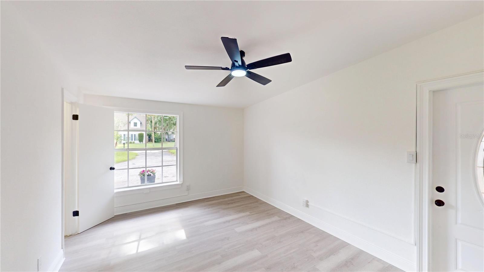 Image 9 of 22 For 3621 Devonswood Drive