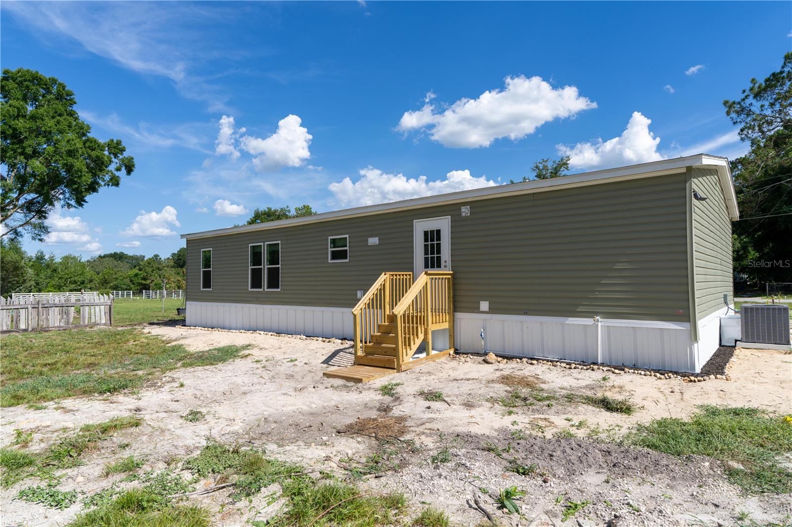 Image 6 of 28 For 11307 19th Lane