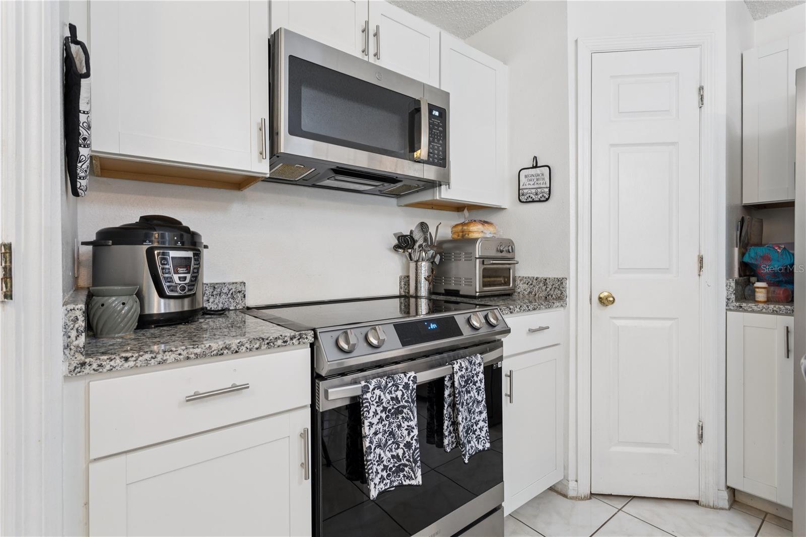 Image 9 of 33 For 1526 Ferendina Drive