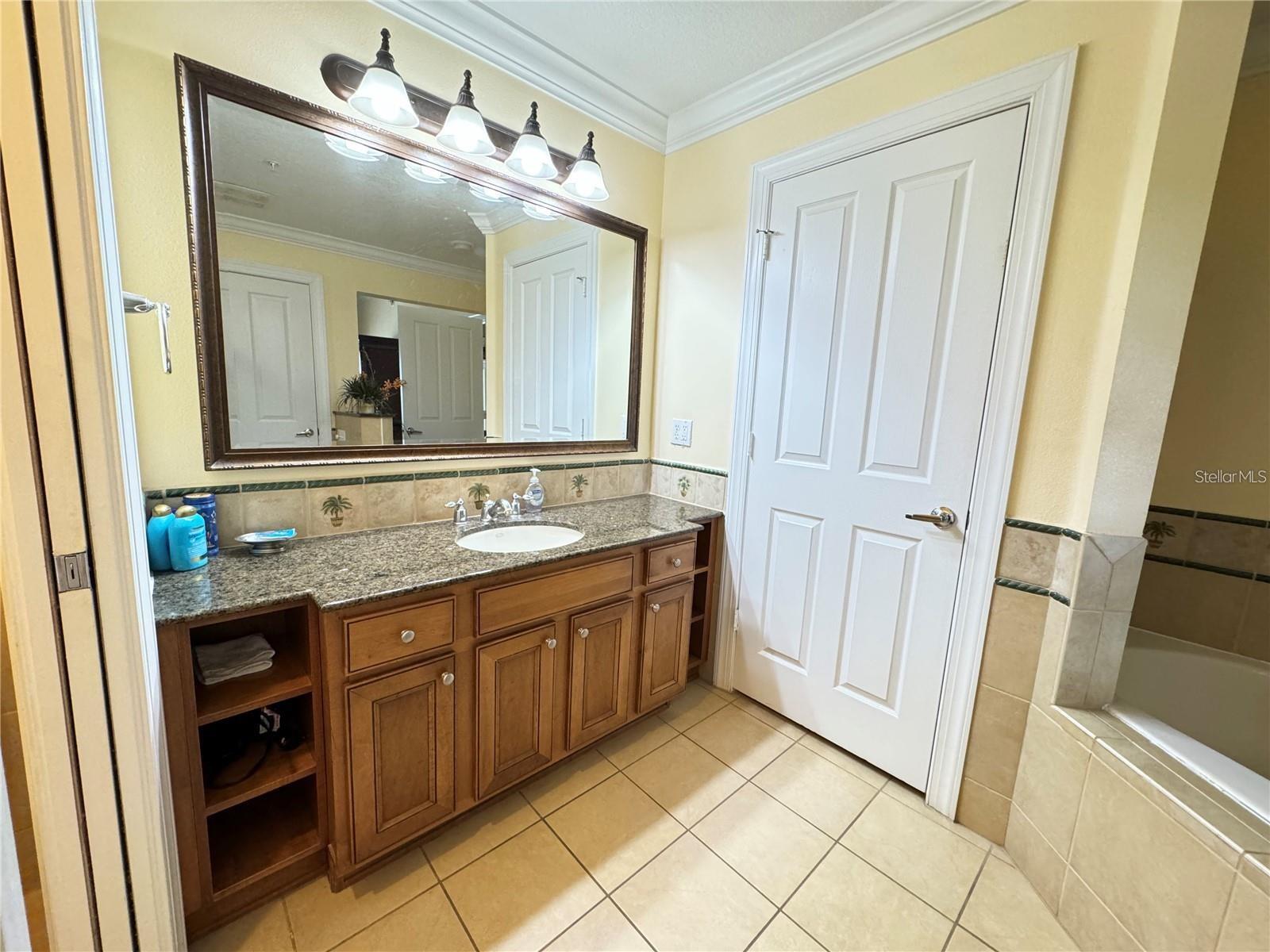 Image 20 of 40 For 1592 Heritage Crossing Court 202