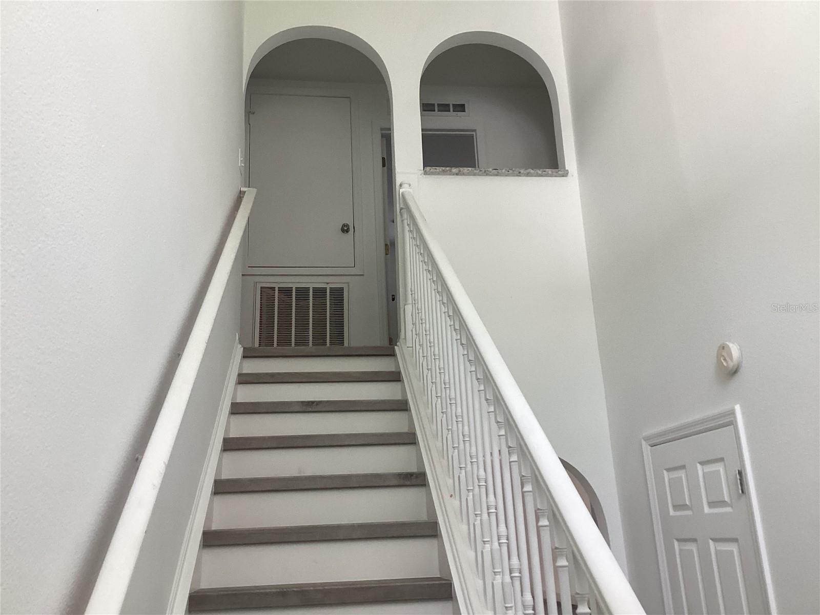 Image 21 of 50 For 974 Derbyshire Drive