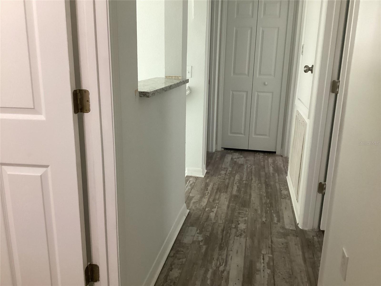 Image 33 of 50 For 974 Derbyshire Drive