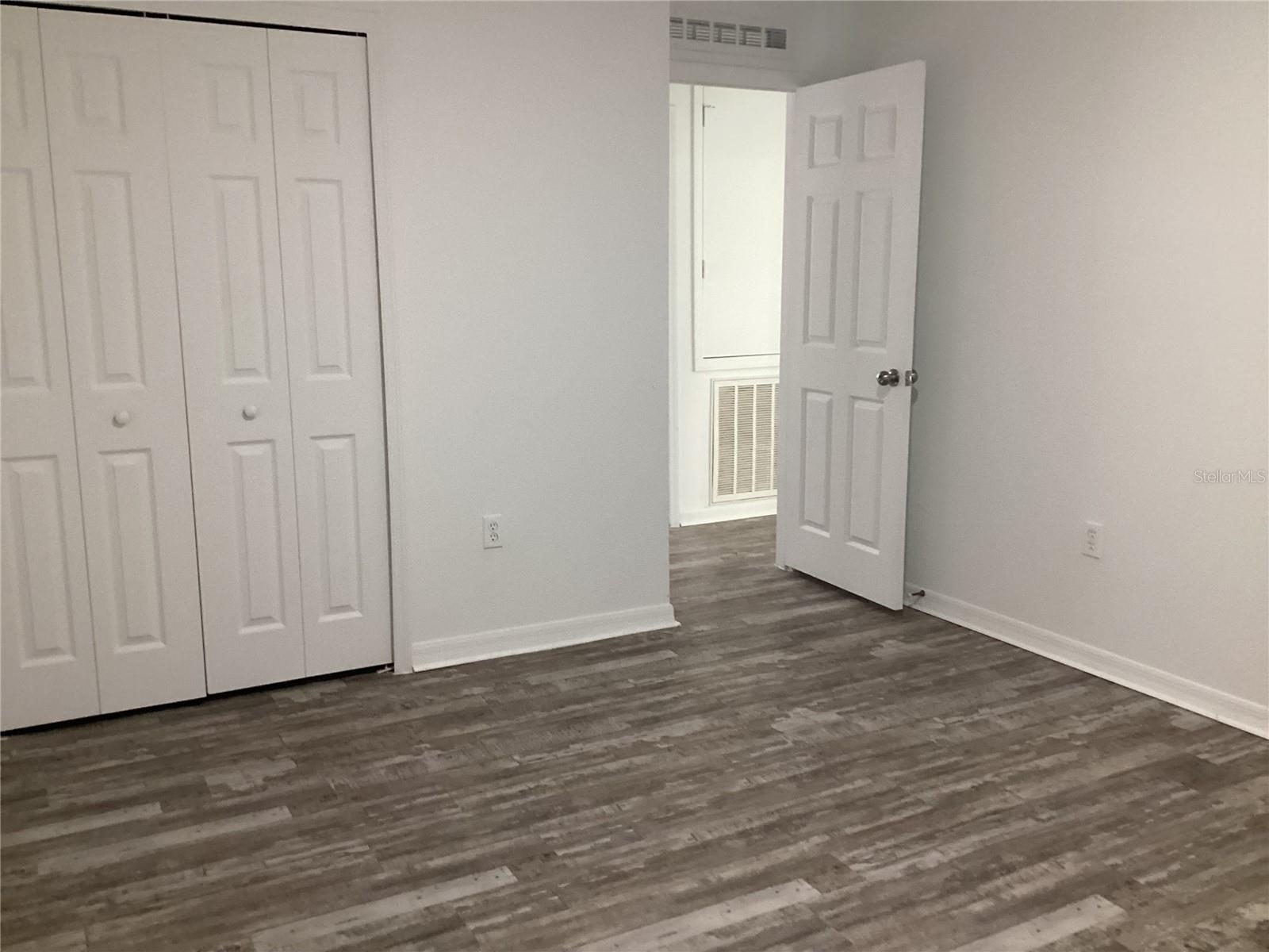 Image 40 of 50 For 974 Derbyshire Drive