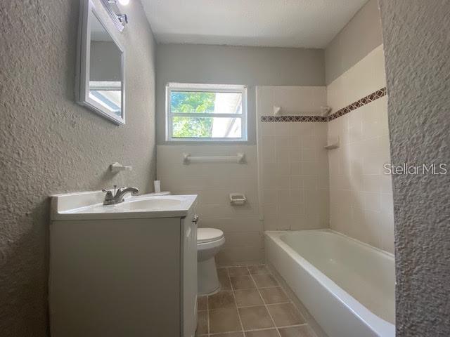 Image 12 of 31 For 907 Columbia Street