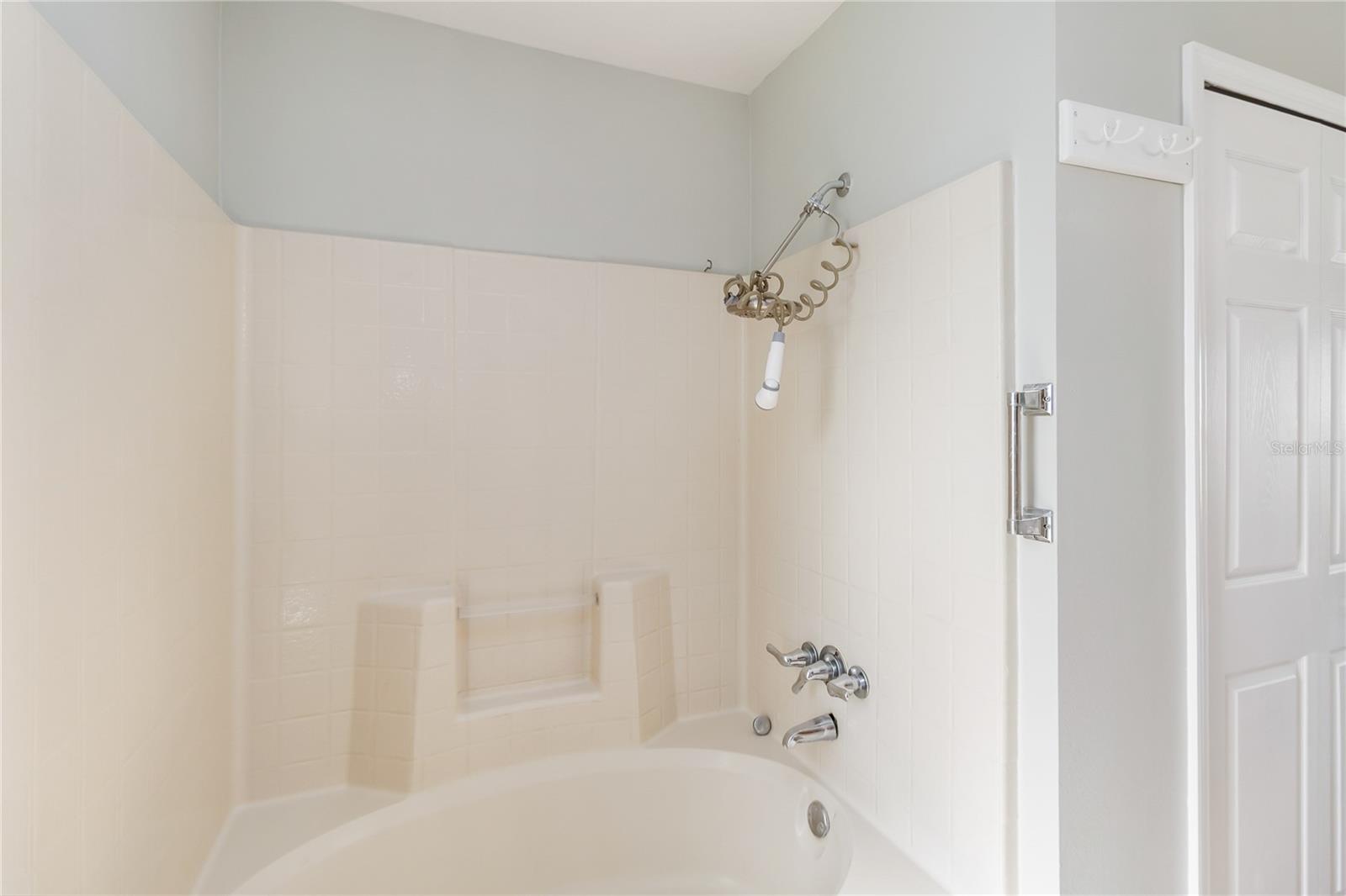 Image 20 of 27 For 4215 Red Bird Avenue