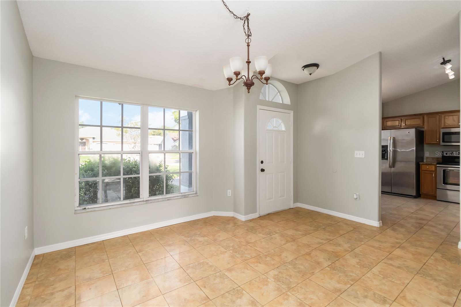 Image 5 of 27 For 4215 Red Bird Avenue