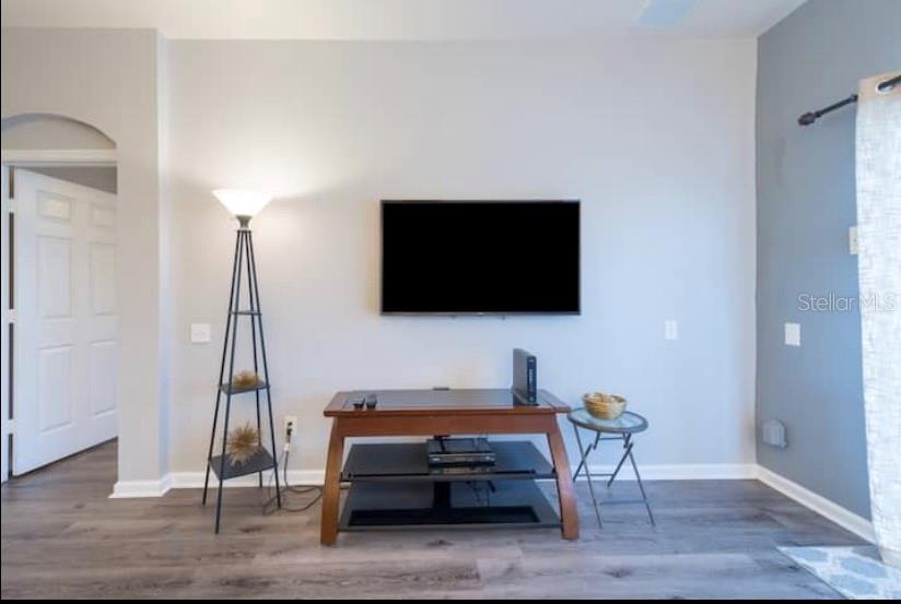 Image 10 of 65 For 8121 Fan Palm Way