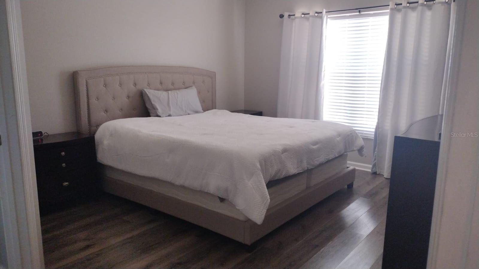 Image 21 of 65 For 8121 Fan Palm Way