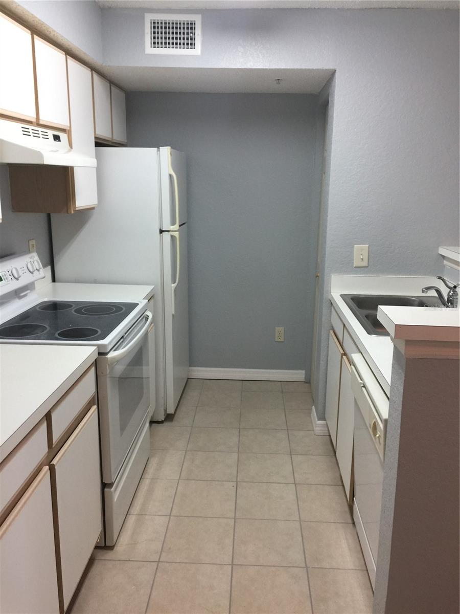 Image 7 of 22 For 2210 Grand Cayman Court 1738