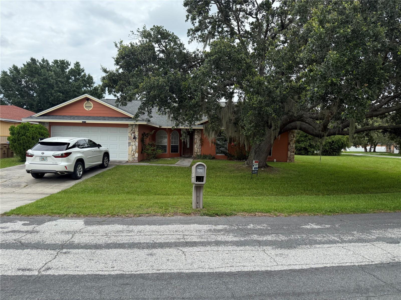 Details for 925 Derbyshire Drive, KISSIMMEE, FL 34758