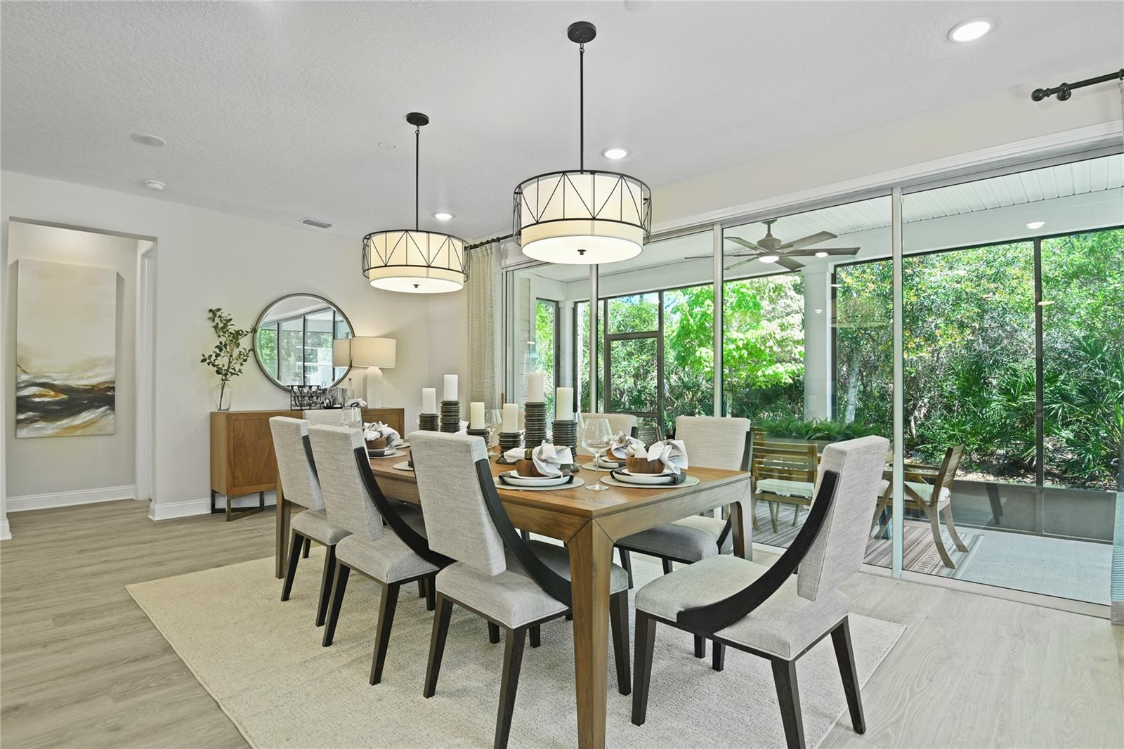 Image 9 of 23 For 221 Thornberry Way