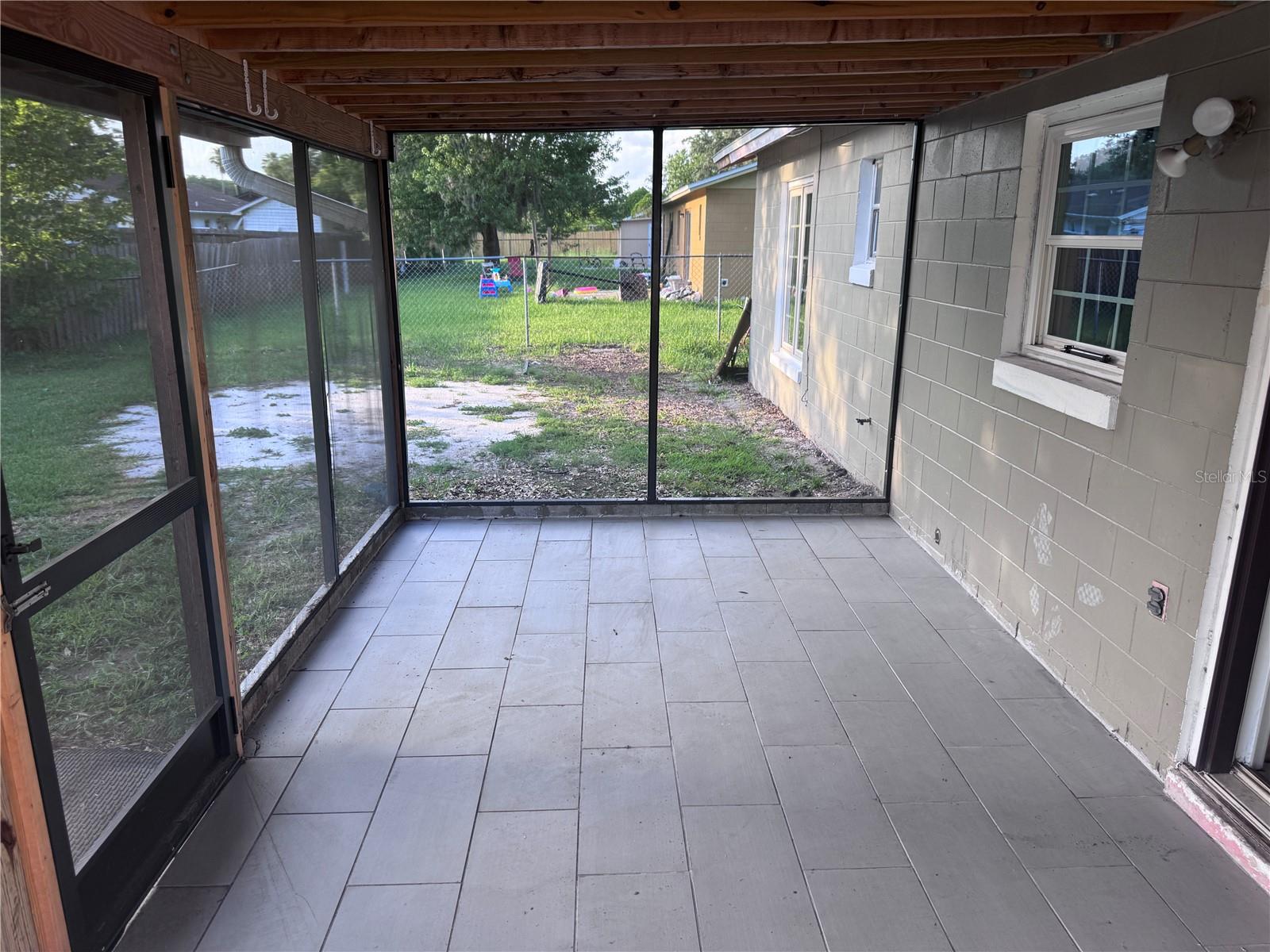 Image 11 of 15 For 262 Citrus Dr
