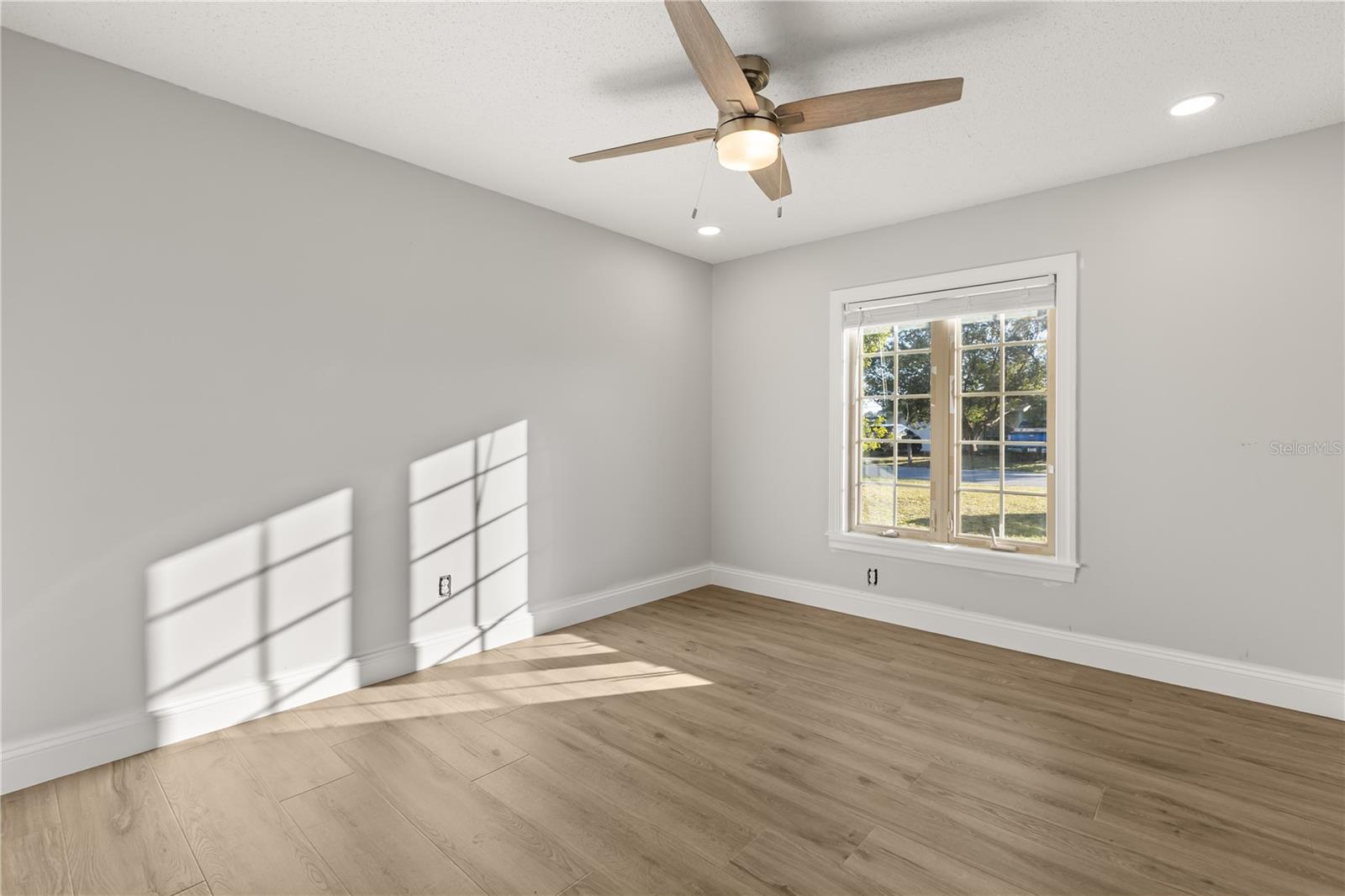 Image 17 of 31 For 262 Citrus Dr