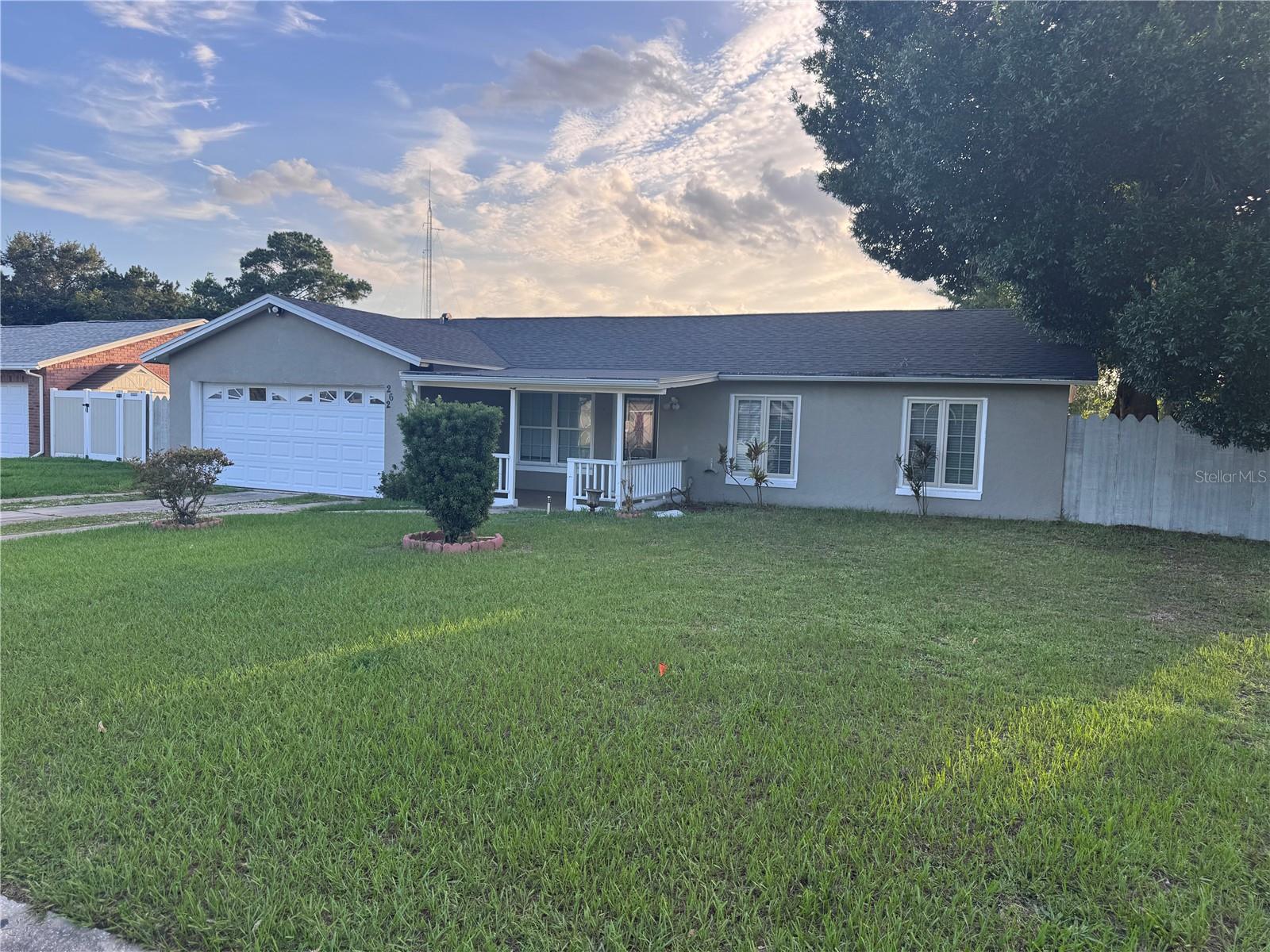 Image 2 of 15 For 262 Citrus Dr