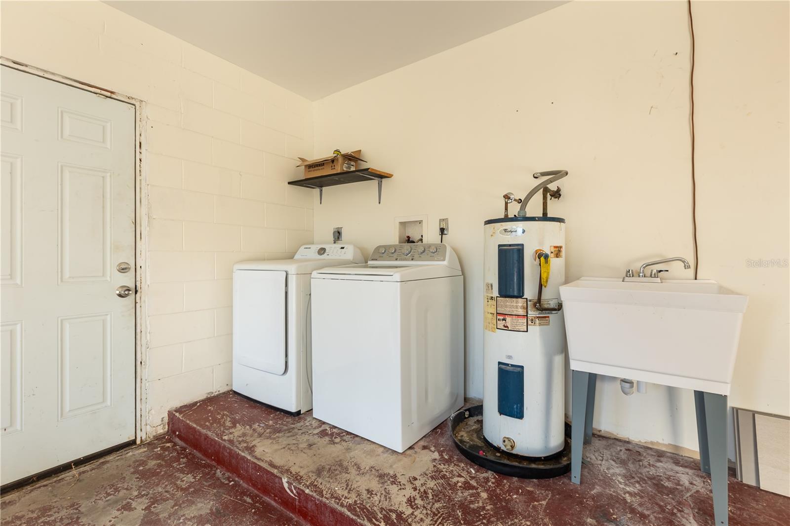 Image 22 of 31 For 262 Citrus Dr