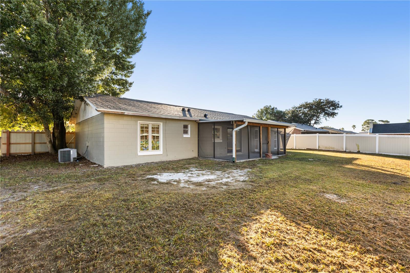 Image 24 of 31 For 262 Citrus Dr