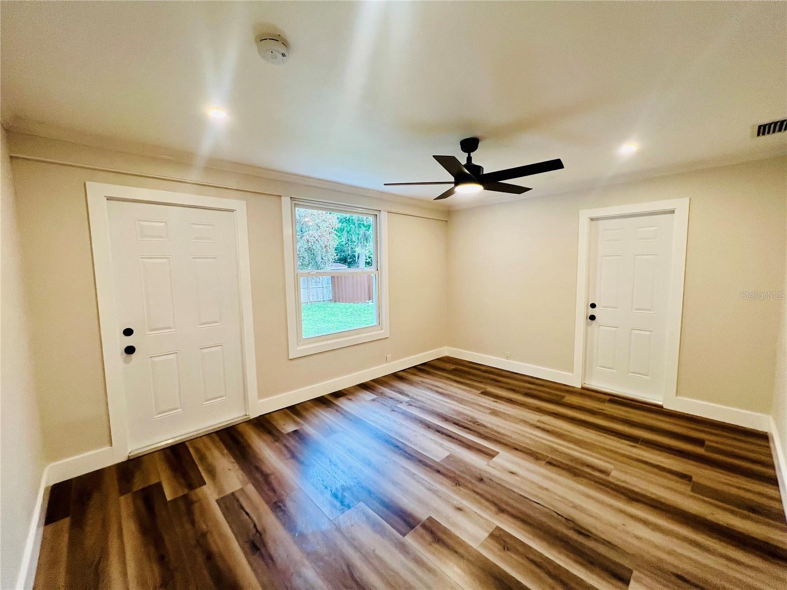 Image 10 of 28 For 801 Leeward Way