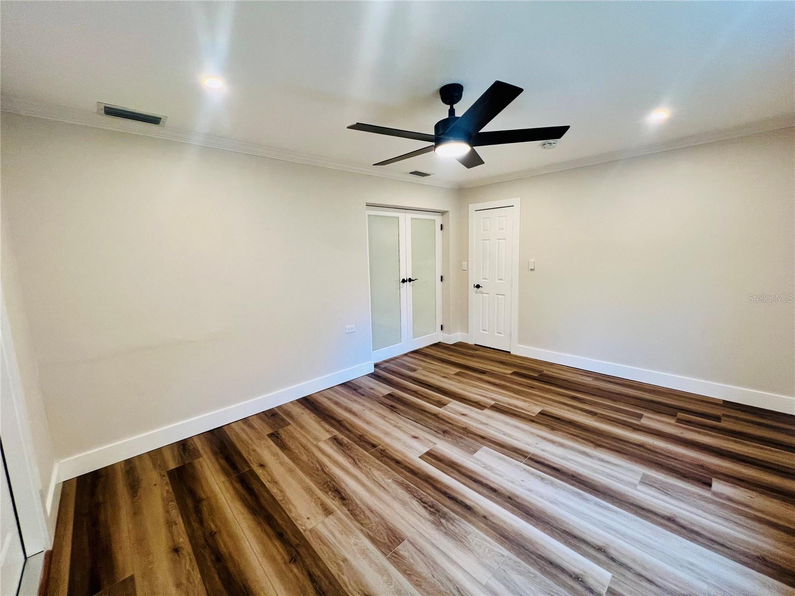 Image 11 of 28 For 801 Leeward Way