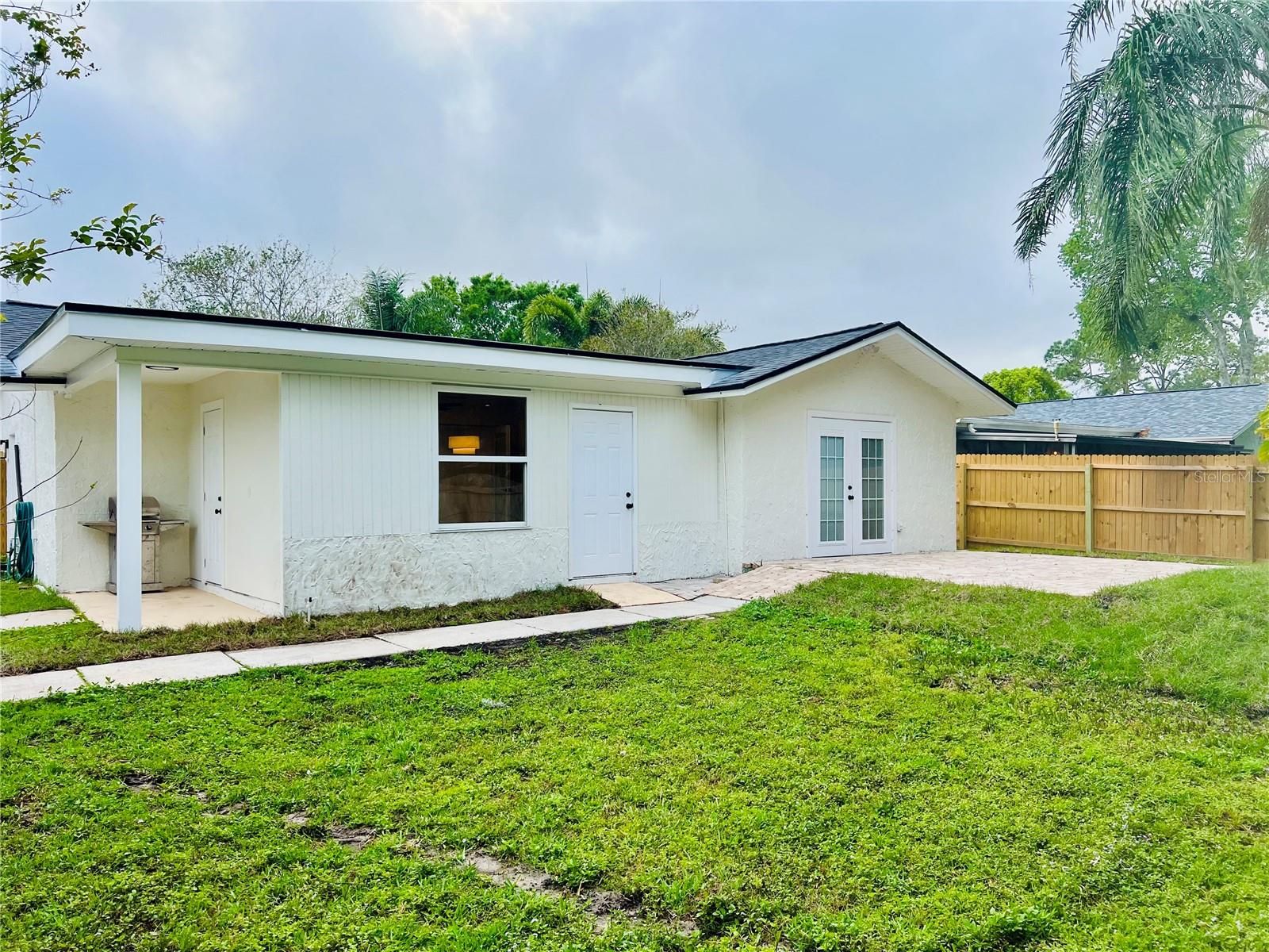 Image 6 of 28 For 801 Leeward Way
