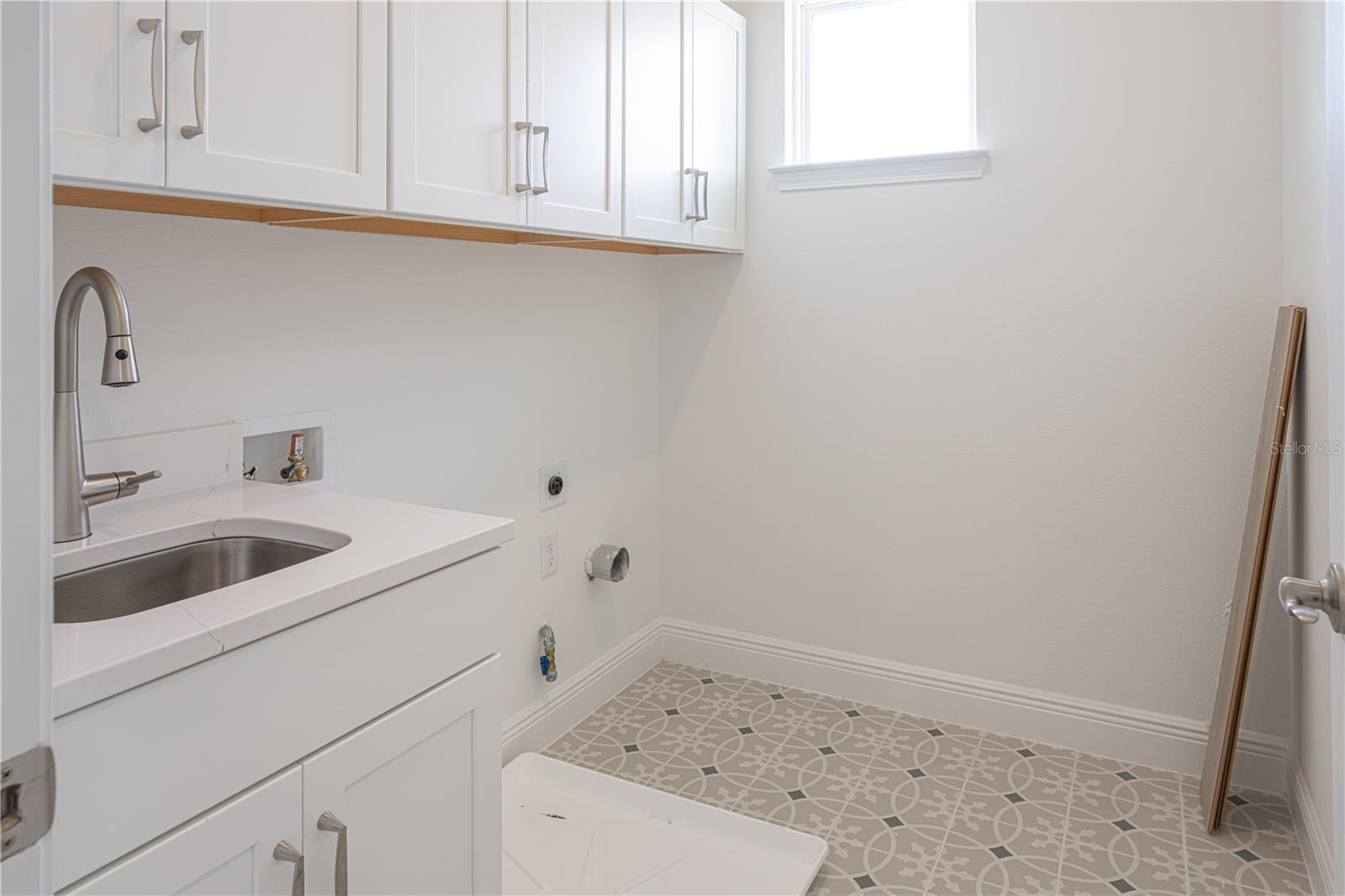 Image 13 of 21 For 15600 Vetta Drive