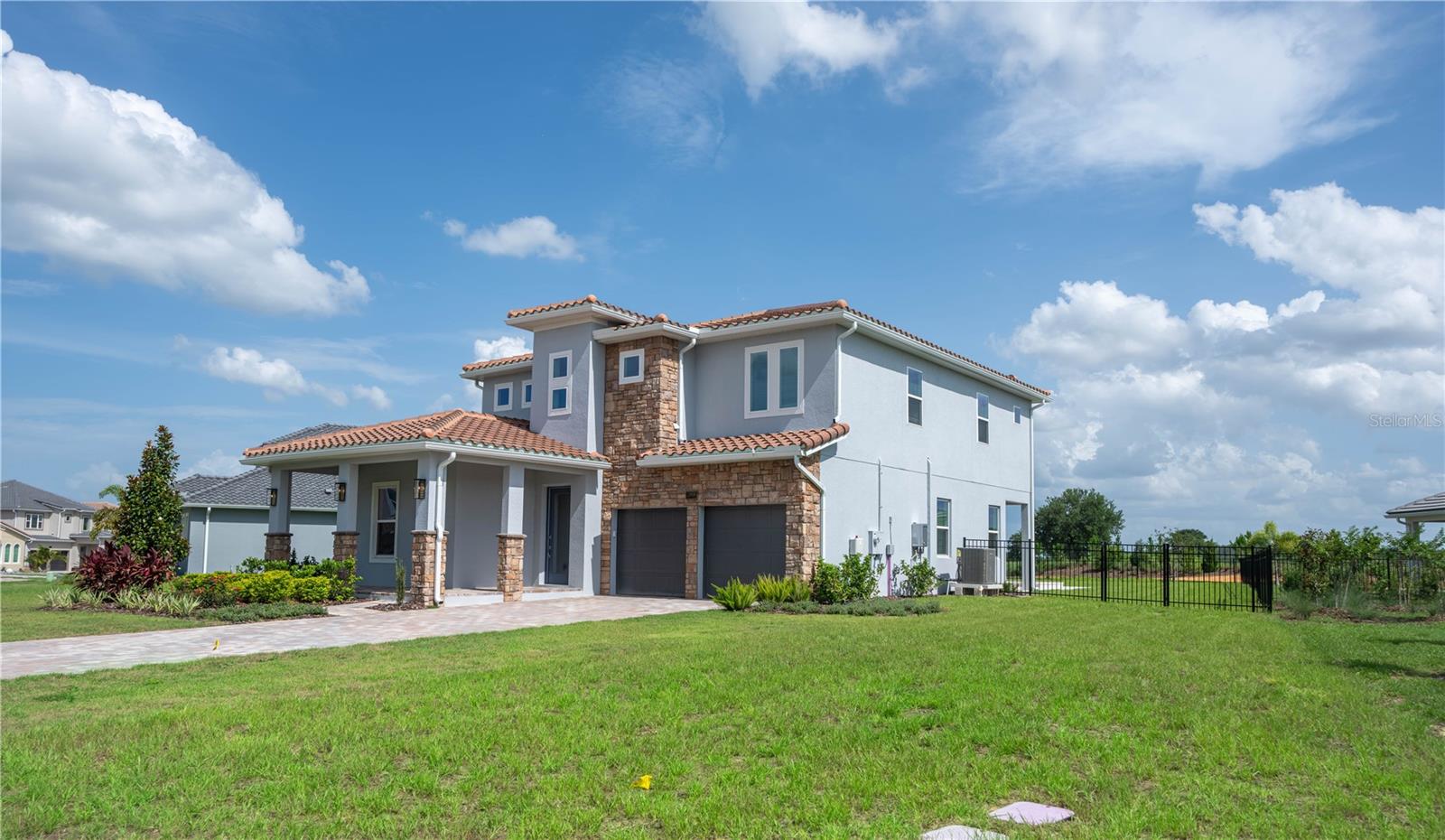 Image 2 of 21 For 15600 Vetta Drive