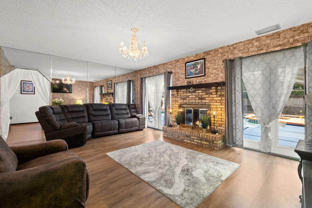 Image 13 of 59 For 7846 Snowberry Circle
