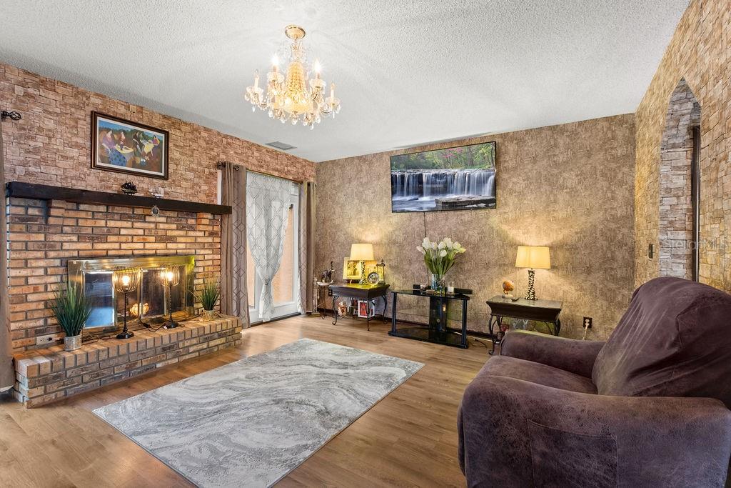 Image 14 of 59 For 7846 Snowberry Circle