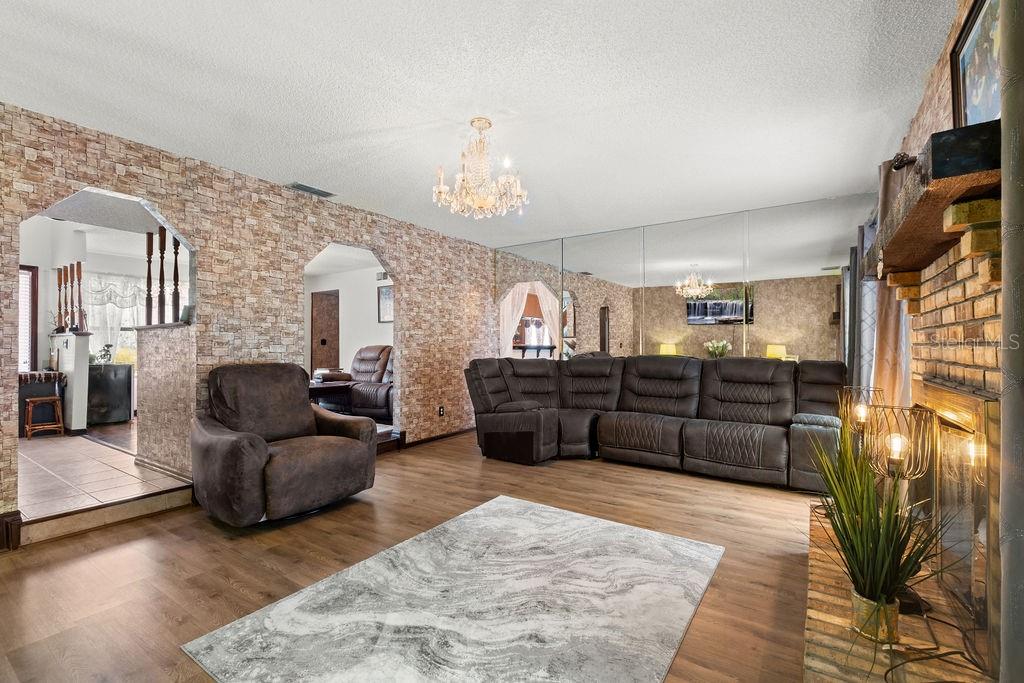 Image 15 of 59 For 7846 Snowberry Circle