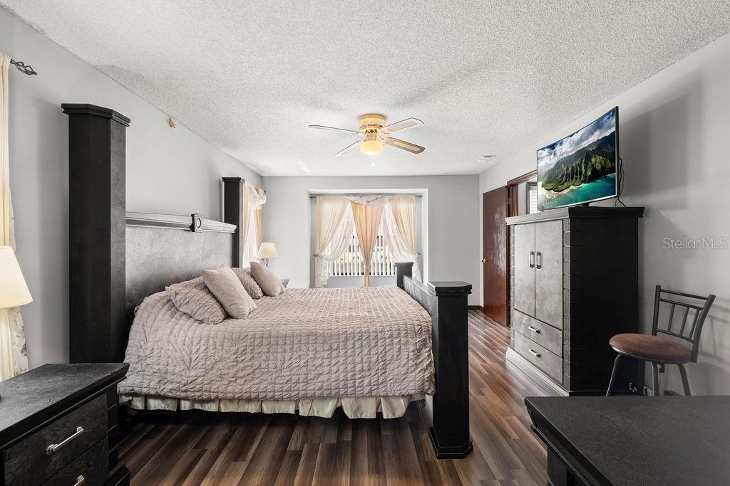 Image 20 of 59 For 7846 Snowberry Circle