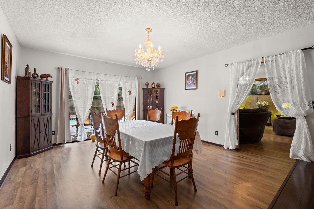 Image 24 of 59 For 7846 Snowberry Circle