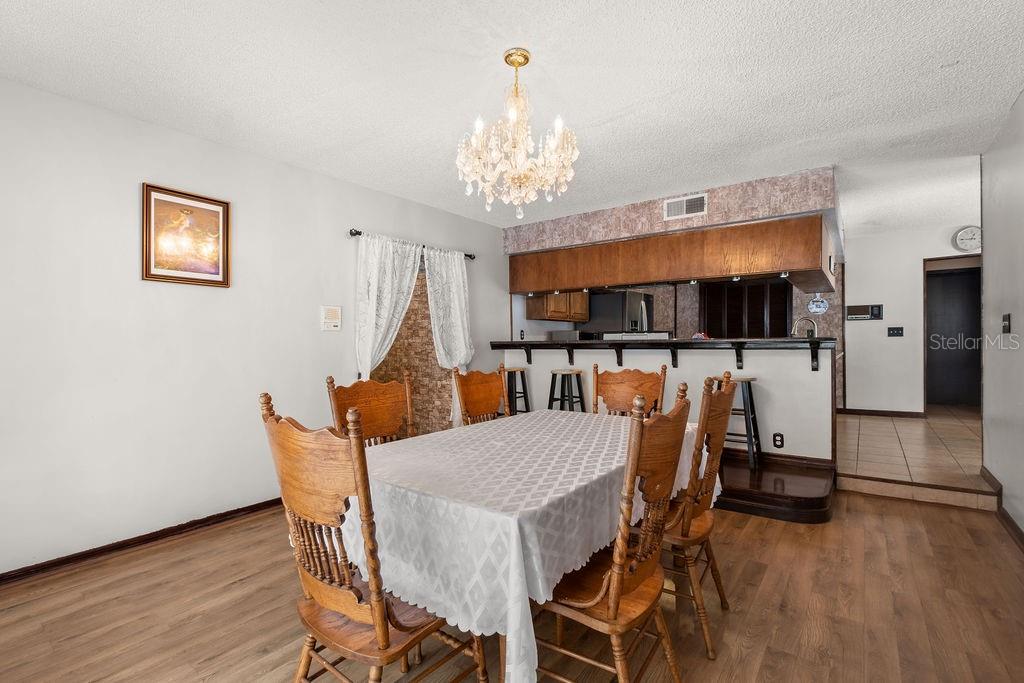 Image 26 of 59 For 7846 Snowberry Circle
