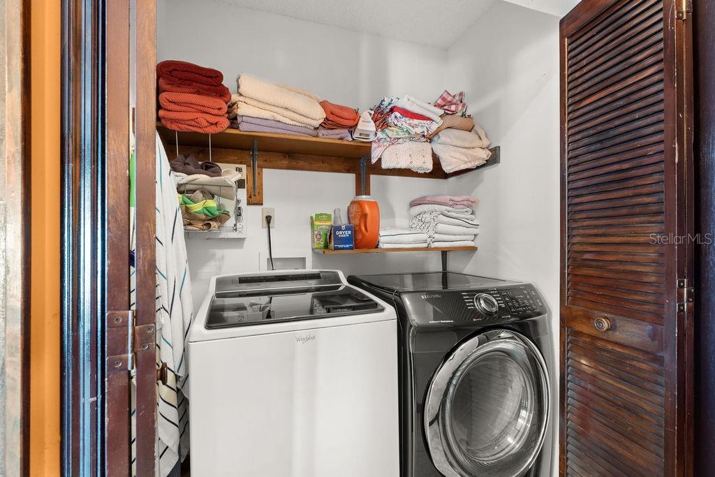 Image 43 of 59 For 7846 Snowberry Circle