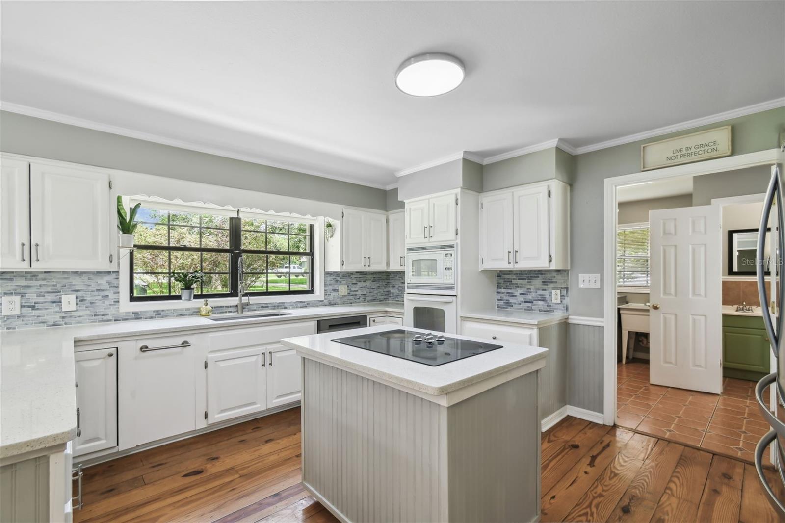 Image 38 of 98 For 16 Pine Forest Drive