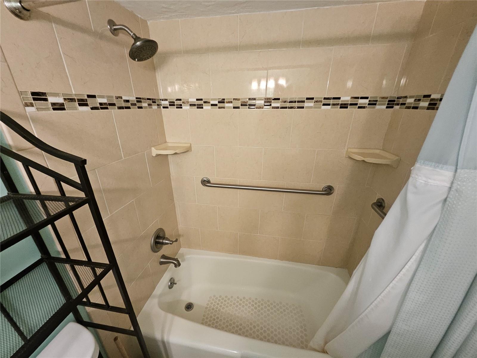 Image 11 of 16 For 3647 Atlantic Avenue 3c