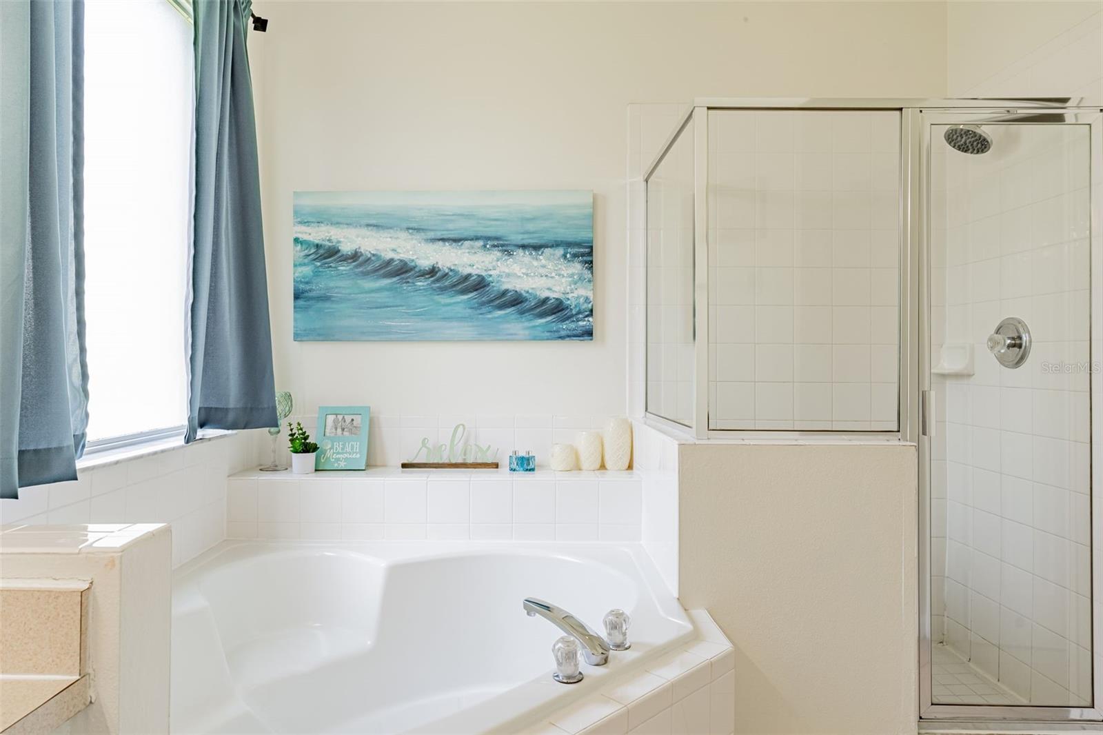 Image 24 of 30 For 8491 Oasis Key Cove