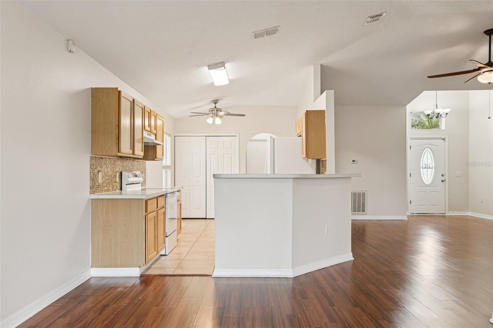 Image 14 of 47 For 3038 Elbib Drive