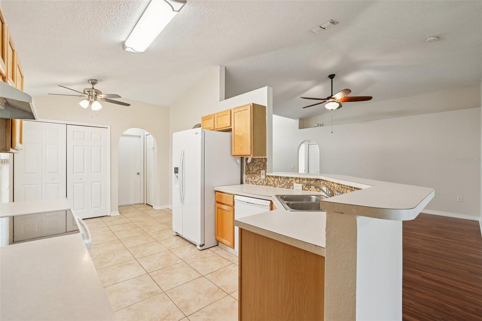 Image 17 of 47 For 3038 Elbib Drive