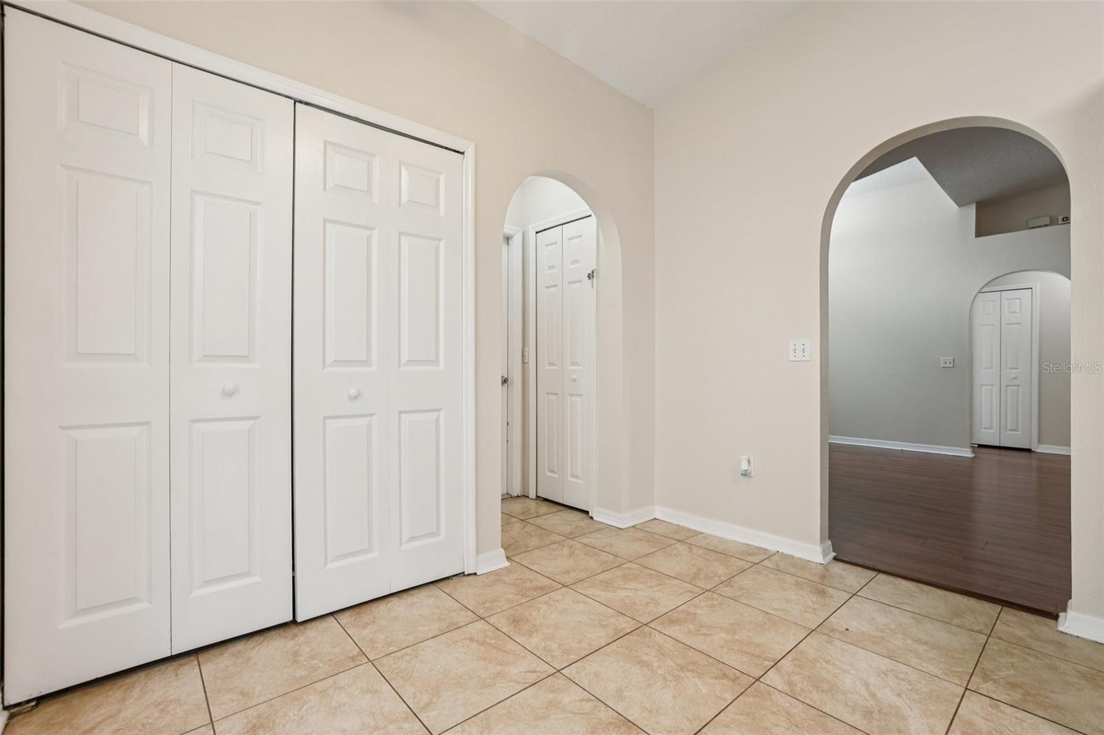 Image 18 of 47 For 3038 Elbib Drive