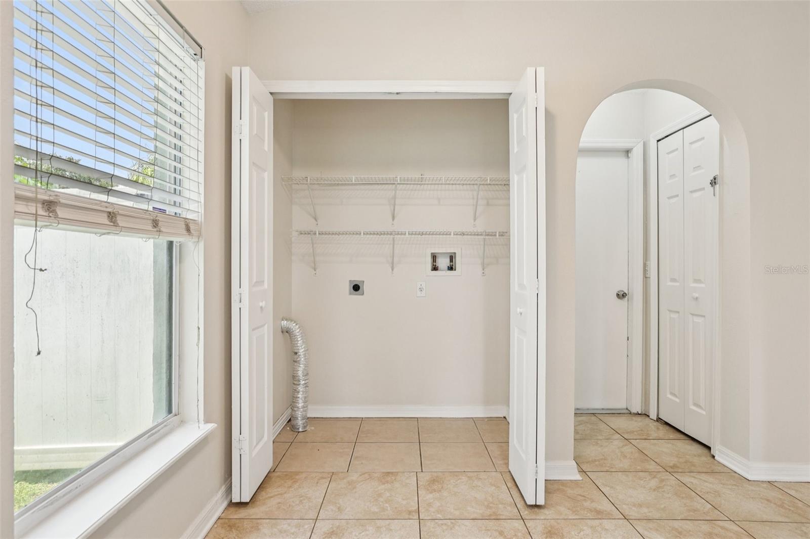 Image 19 of 47 For 3038 Elbib Drive