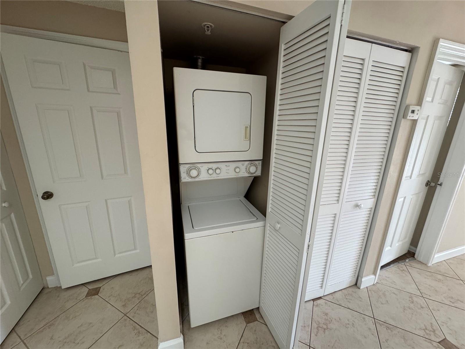 Image 12 of 24 For 10831 Windsor Walk Drive 1210