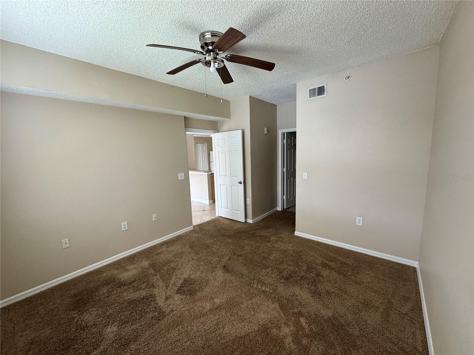 Image 16 of 24 For 10831 Windsor Walk Drive 1210